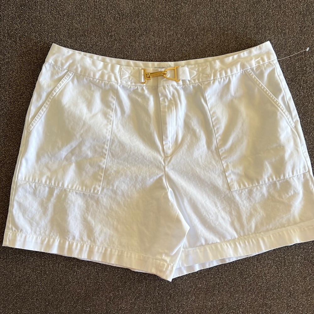 Chaps women’s shorts. NWOT
